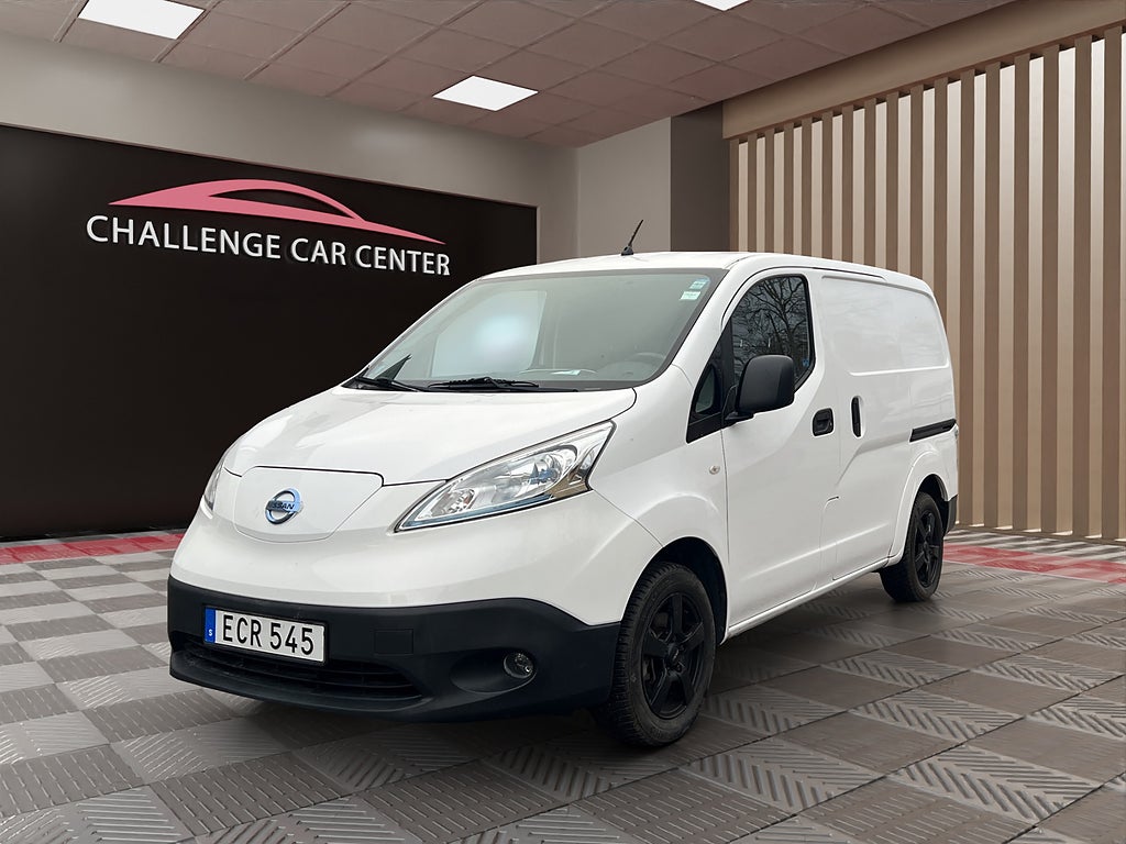 Nissan e-NV200 Van24kWh ny Besiktigas,65789 km Årsskatt360kr