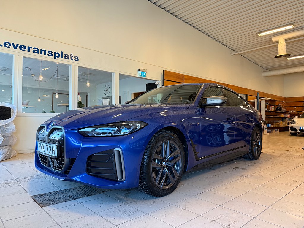 BMW i4 M50 xDrive Gran Coupé Kamera Drag MOMS Värmare HUD