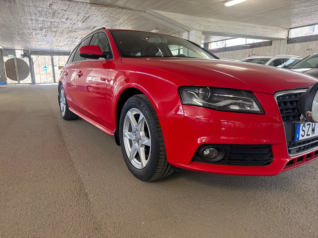 Audi A4 Avant 2.0 TDI DPF quattro Euro 5 En Ägare FullServad