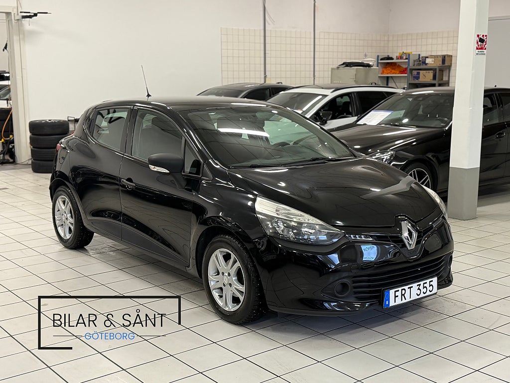 Renault Clio 1.2 73hk 5-Dörrars Vinterhjul 
