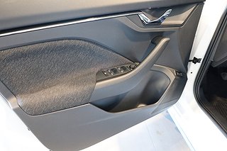 SUV Skoda Kamiq 22 av 25
