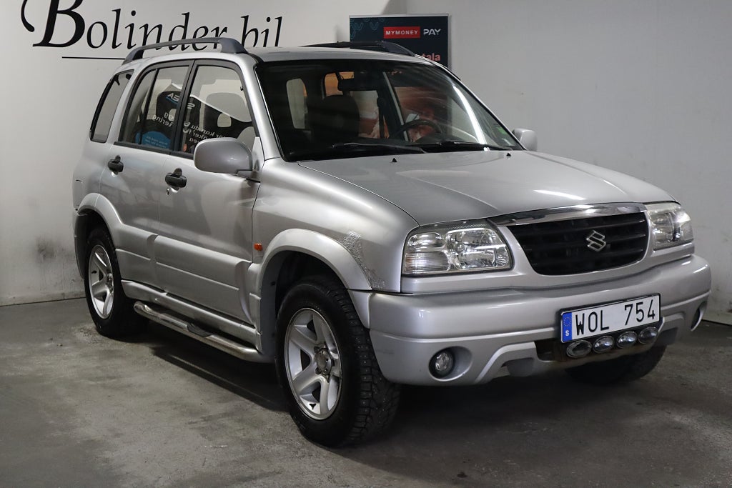 Suzuki Grand Vitara 5-dörrar 2.5 4WD HEMLEV DRAG SoV