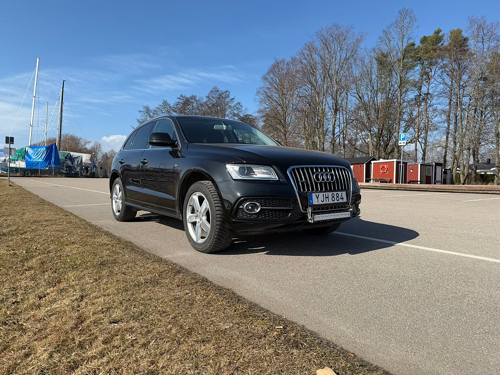 Audi Q5 2.0 TDI DPF quattro S Tronic Design, Sport Edition Plus