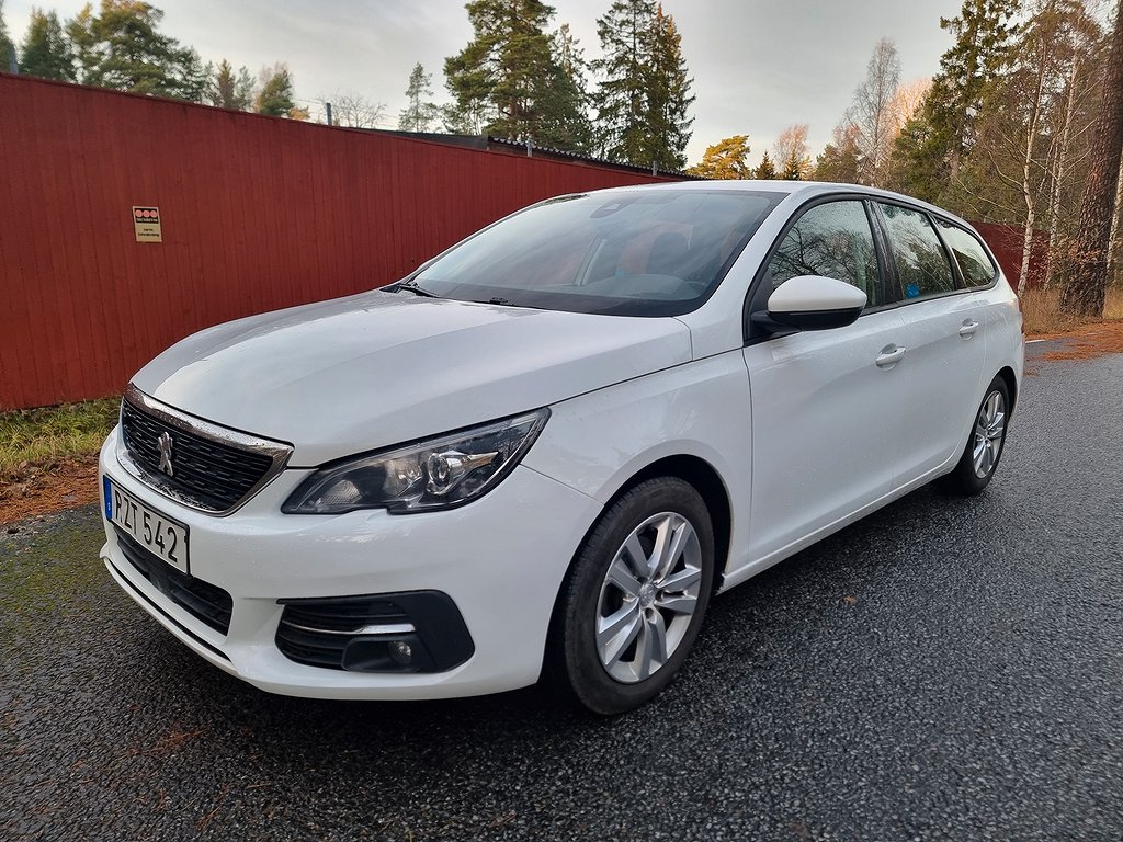 Peugeot 308 SW 1.5 BlueHDi EAT Active / NY KAMREMSSATS + VATTENPUMP