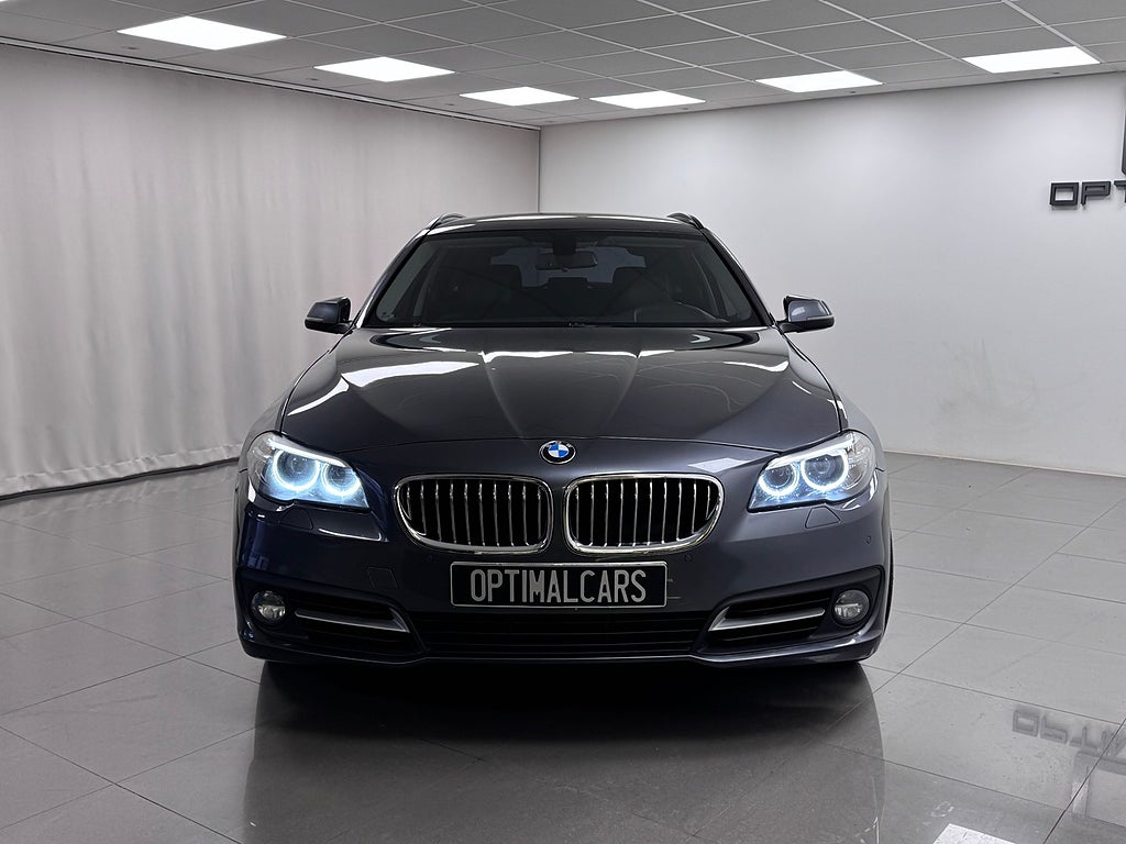 BMW 520 D xDrive Touring Läder Drag Rattvärme PDC Svensksåld bild 7