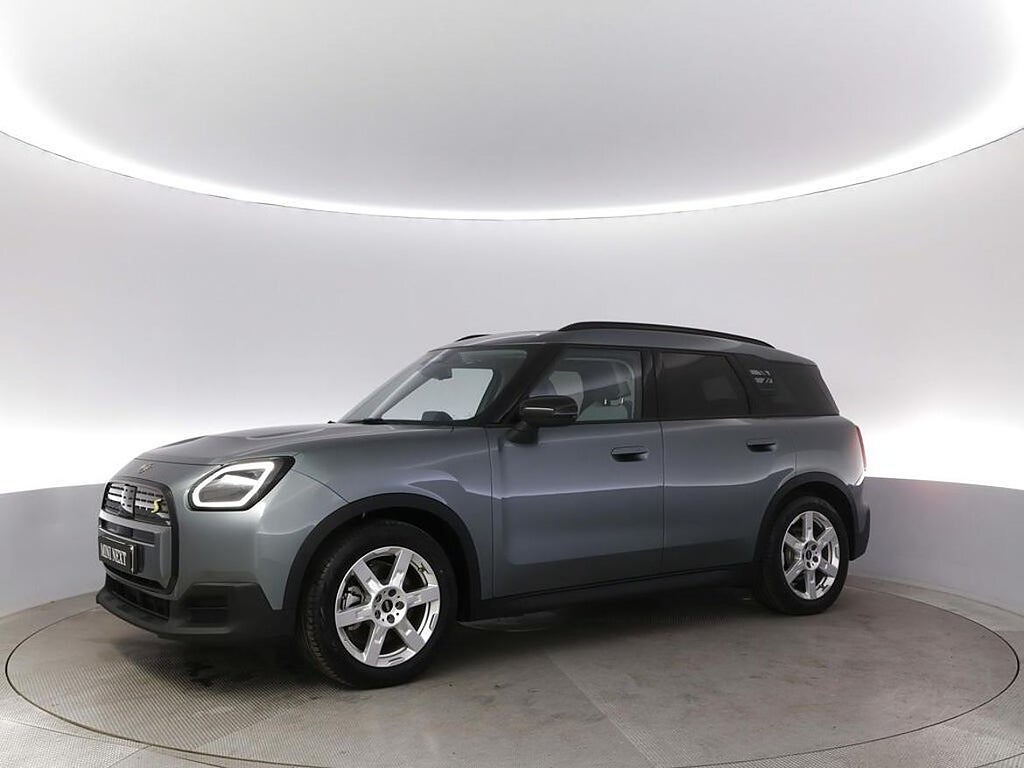 MINI Countryman SE ALL4 Classic Trim, Paket M Plus