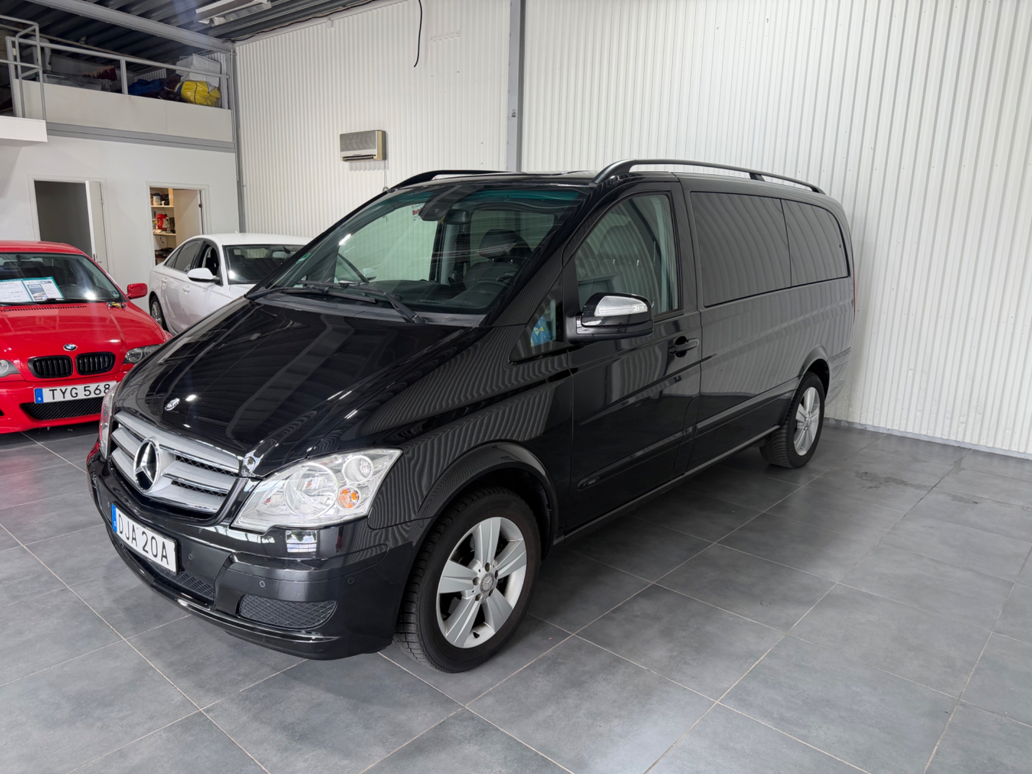 Mercedes-Benz Viano 2013, photo 4/32