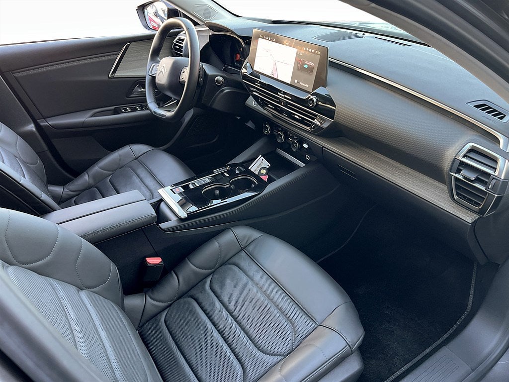 Bild på Citroën C5 X Shine Hybrid 225hk Aut - B-KAMERA, RATTVÄRME