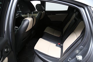 Halvkombi Honda Civic 24 av 25