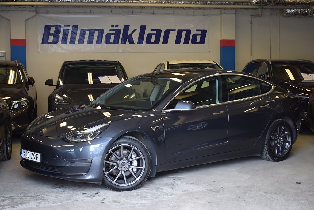 Tesla Model 3 Long Range AWD MOMS/VÄRM/DRAG/PANO/KAMERA/NAVI/PDC