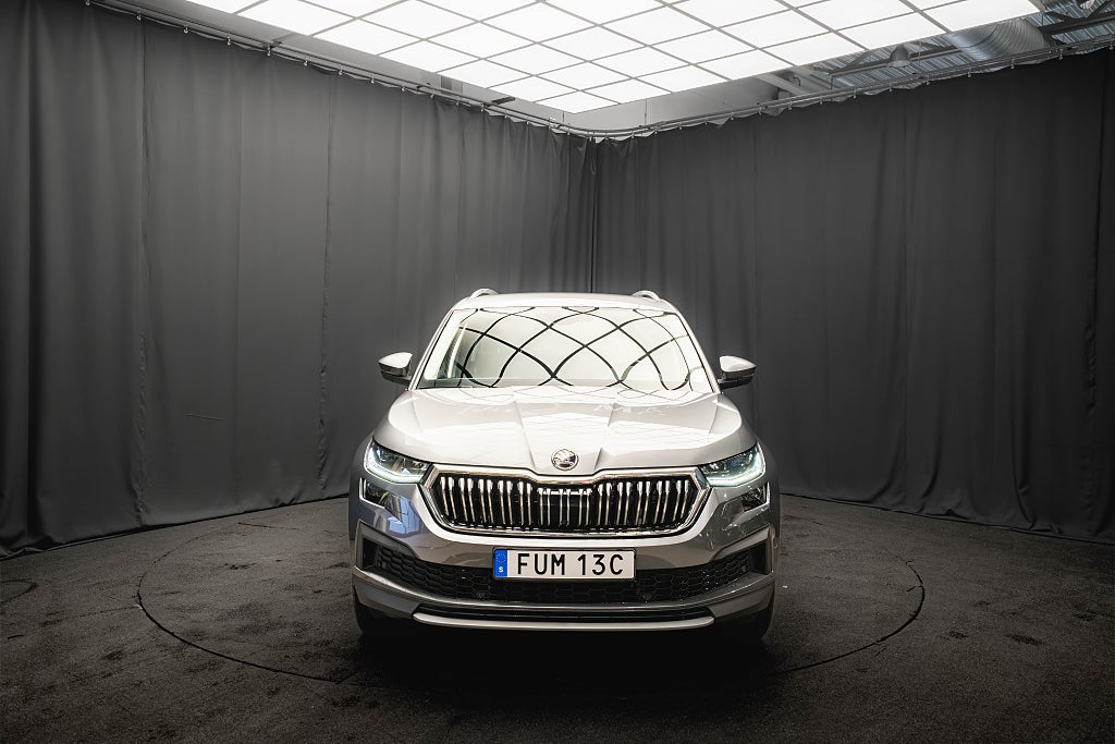 Skoda Kodiaq TDI 7-sits STYLE D-VÄRM LÄDER DRAG KAMERA 1-ÄGARE MOMS