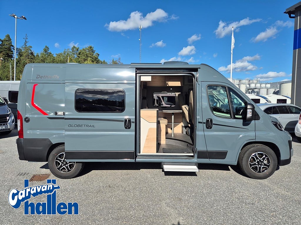 Dethleffs Globetrail 600 DS (95-årspaket/Dragkrok/Litiumbatteri/Solpanel)