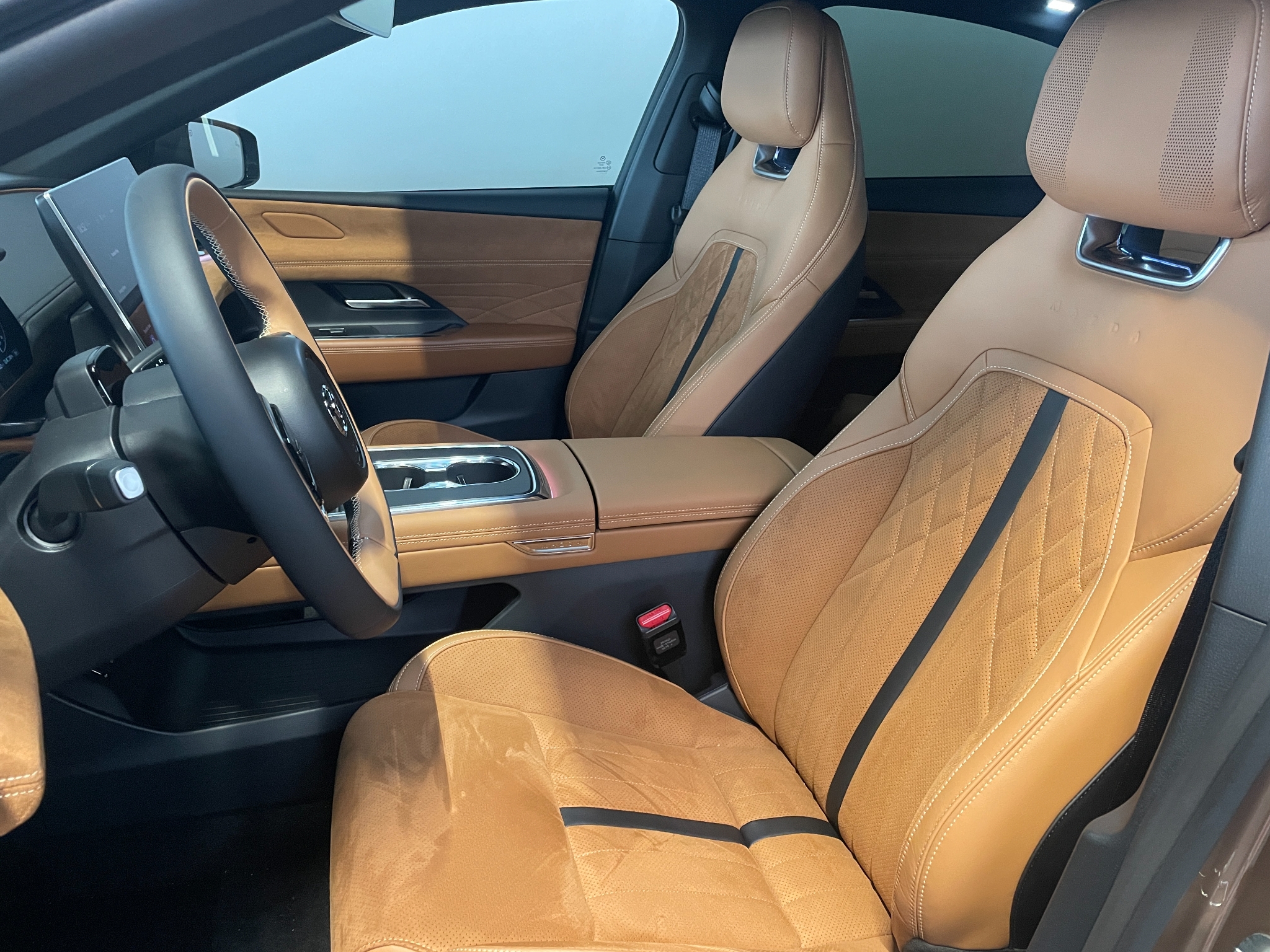 Mazda 6e Takumi Plus Standard Range 2026, bild 7/33