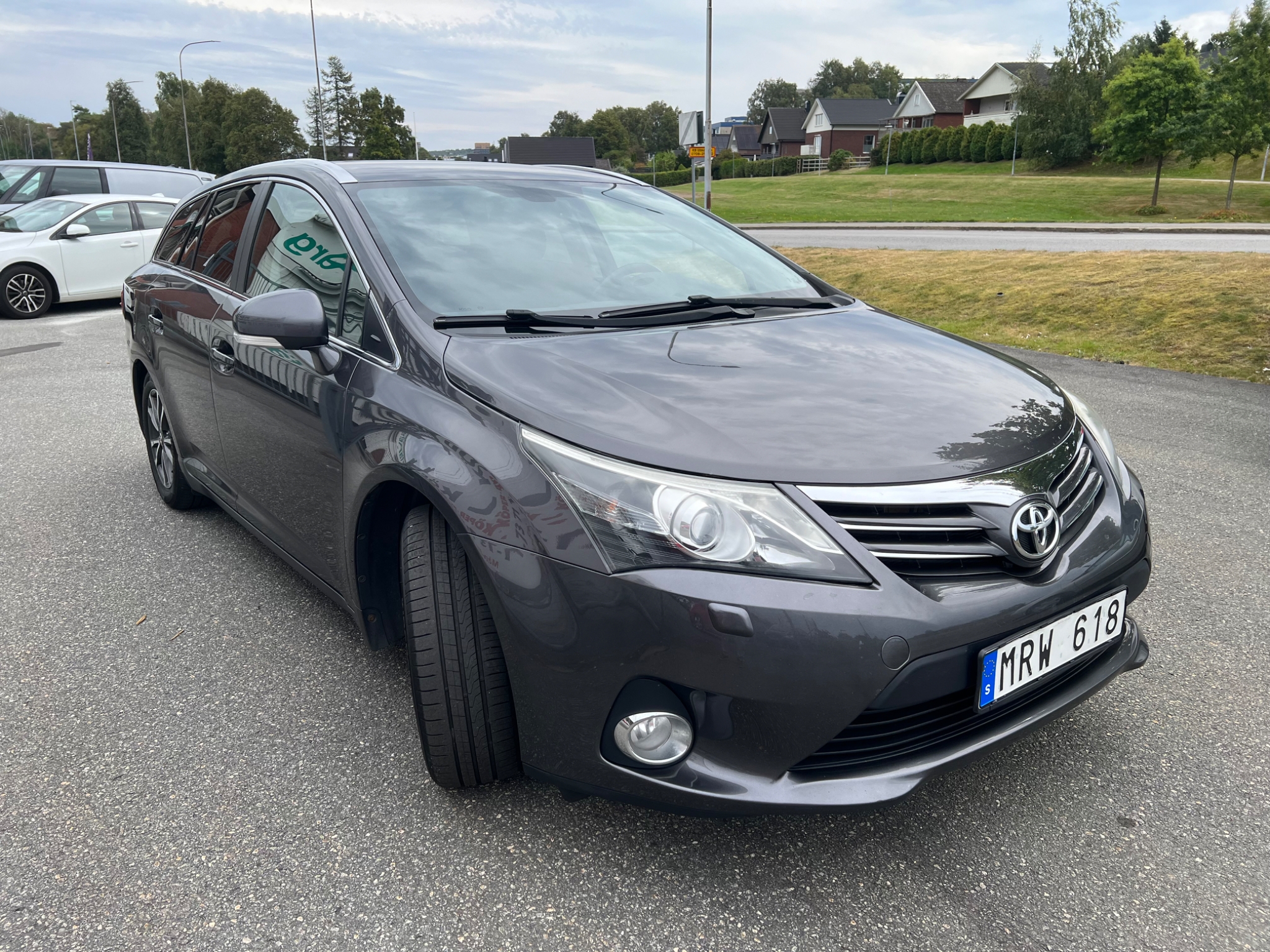 Toyota Avensis 2013, kuva 2/42