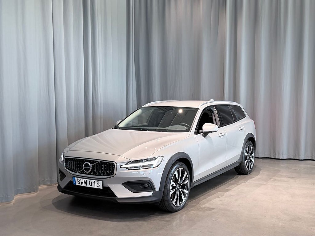 Volvo V60 Cross Country B4 AWD Diesel Plus