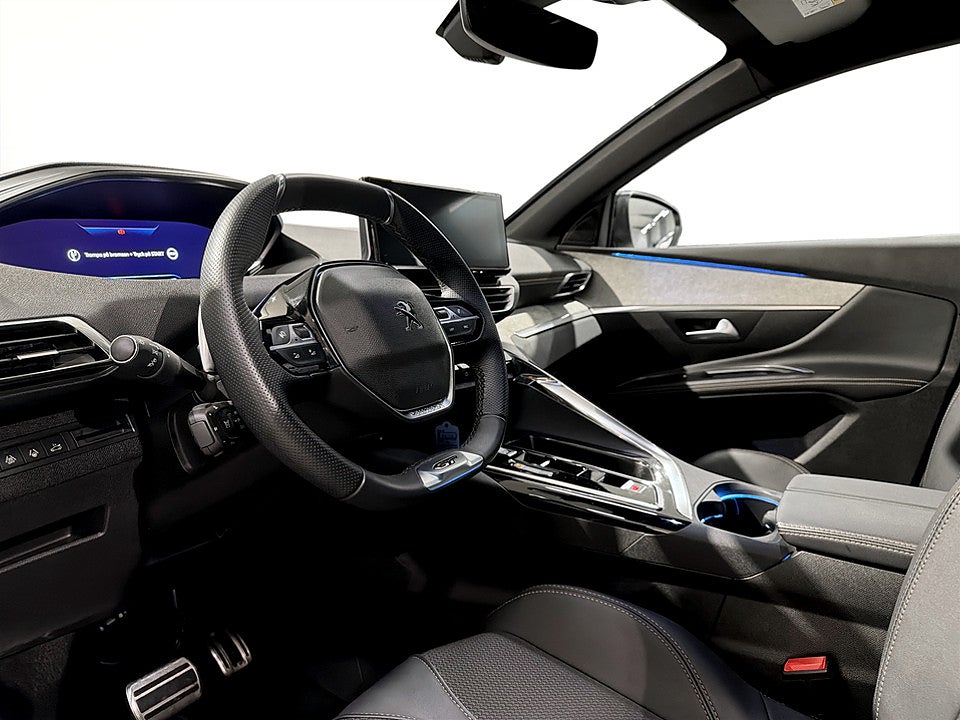 Bild på Peugeot 5008 GT Black Pack 1.2 PT 130hk Aut - 7-SITS, B-KAMERA