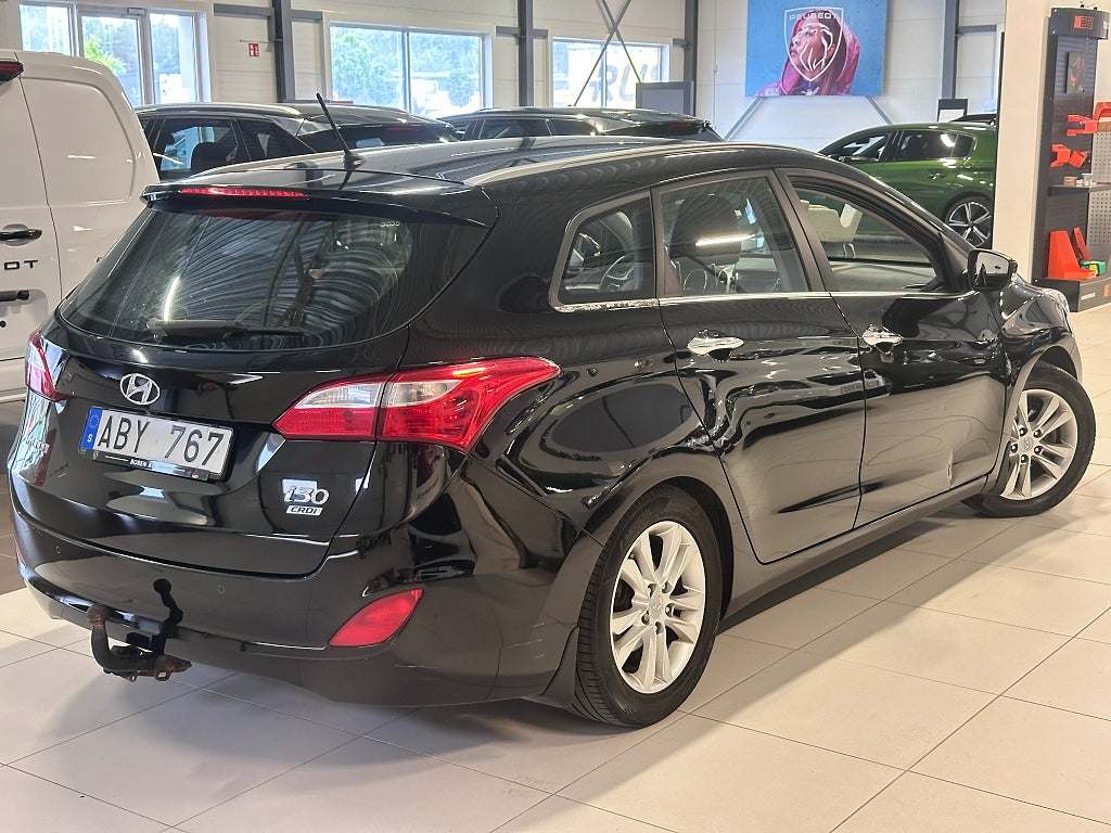 Hyundai i30 Kombi 1.6 CRDi Business Dragkrok thumbnail
