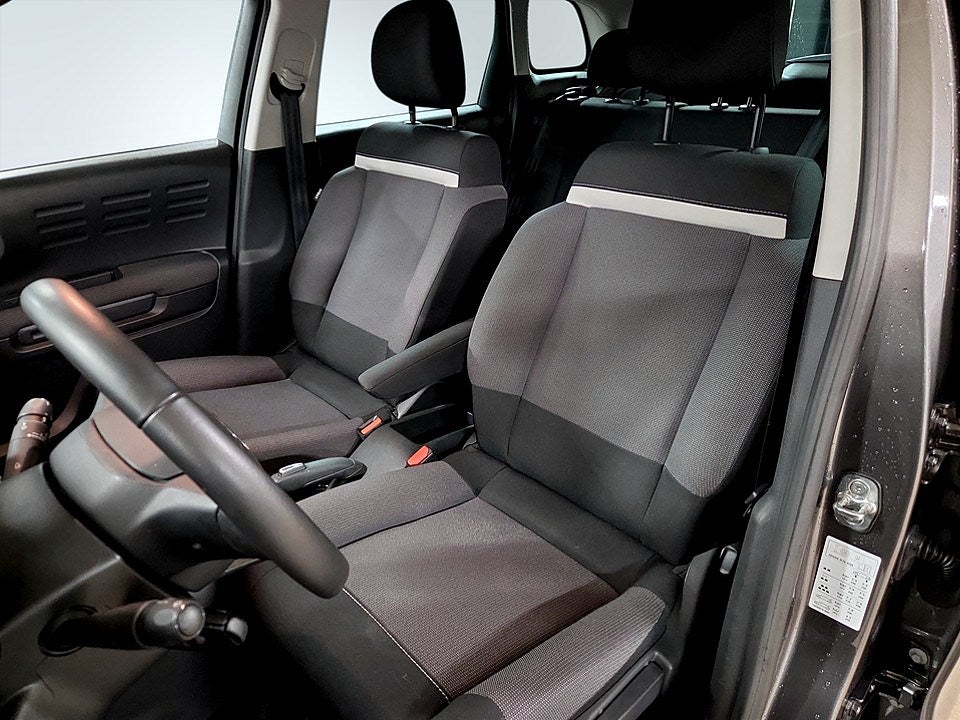 Bild på Citroën C3 Aircross Shine 1.2 PT 130hk Aut - CARPLAY, FARTHÅLLARE