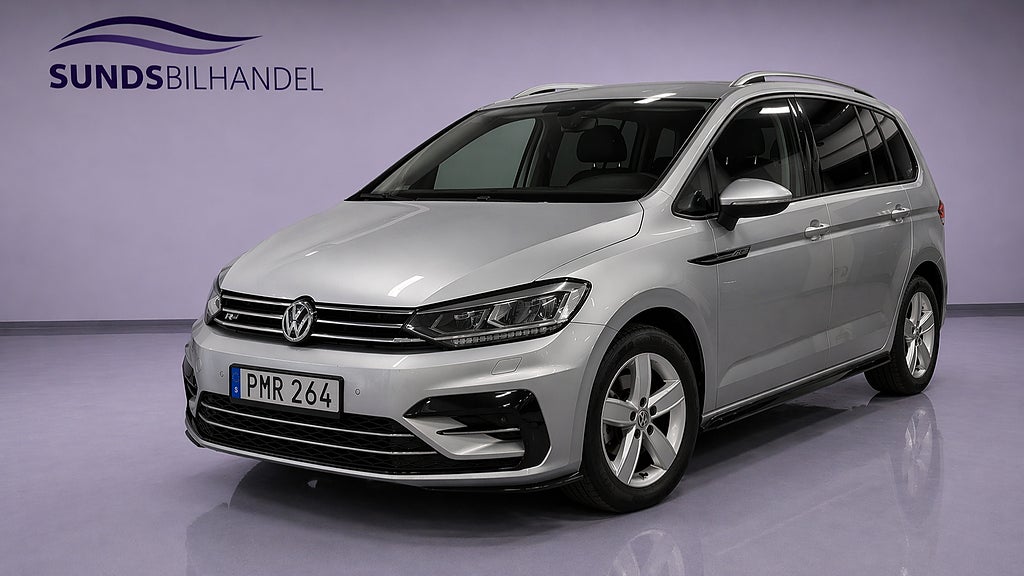 Volkswagen Touran 7-seater 1.4TSI R-Line CarPlay Navi Kamera Värmare Drag