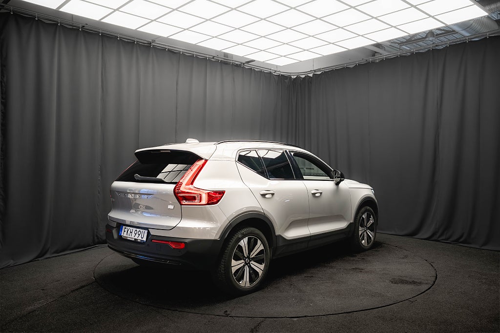 Volvo XC40 Recharge KAMERA VÄRMEPUMP 1-ÄGARE MOMS 231hk