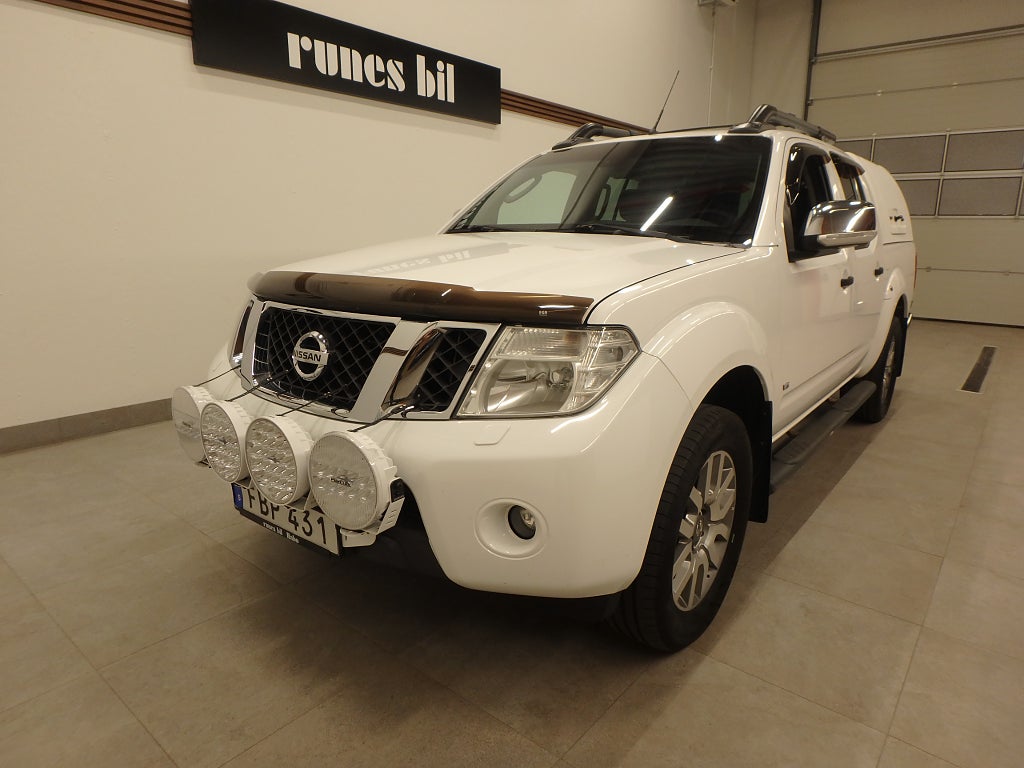 Nissan Navara Dubbelhytt 3.0 dCi V6 4x4 Euro 5 Kåpa