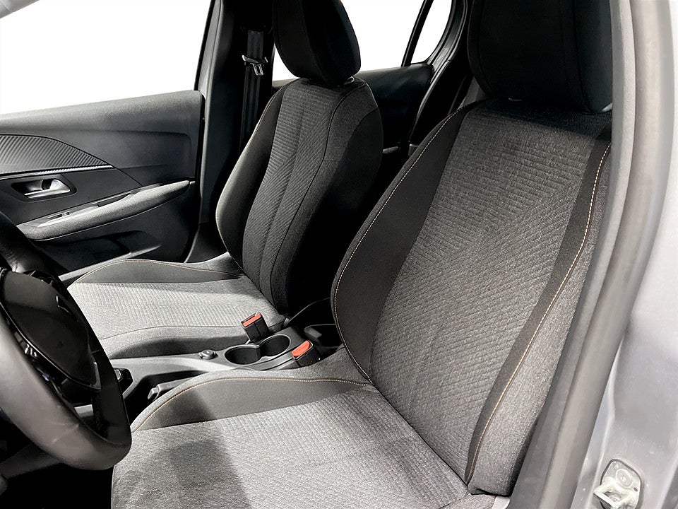 Bild på Peugeot 208 Style Hybrid 100hk Aut CARPLAY BACKSENSORER