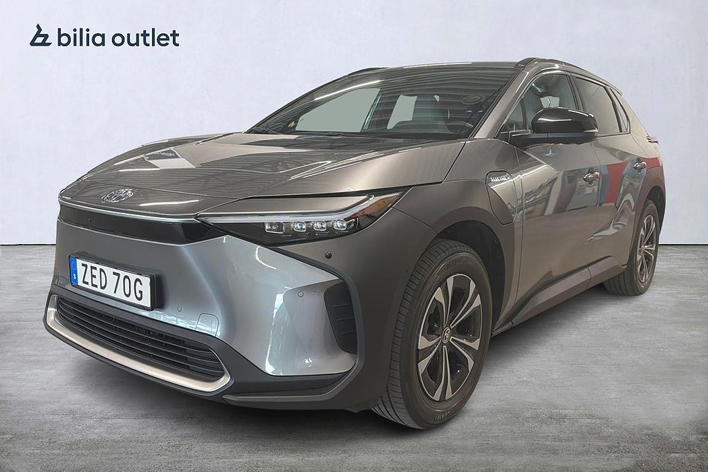 Toyota bZ4X 71.4 kWh AWD Executive 360°kamera JBL Ventilerade Säten