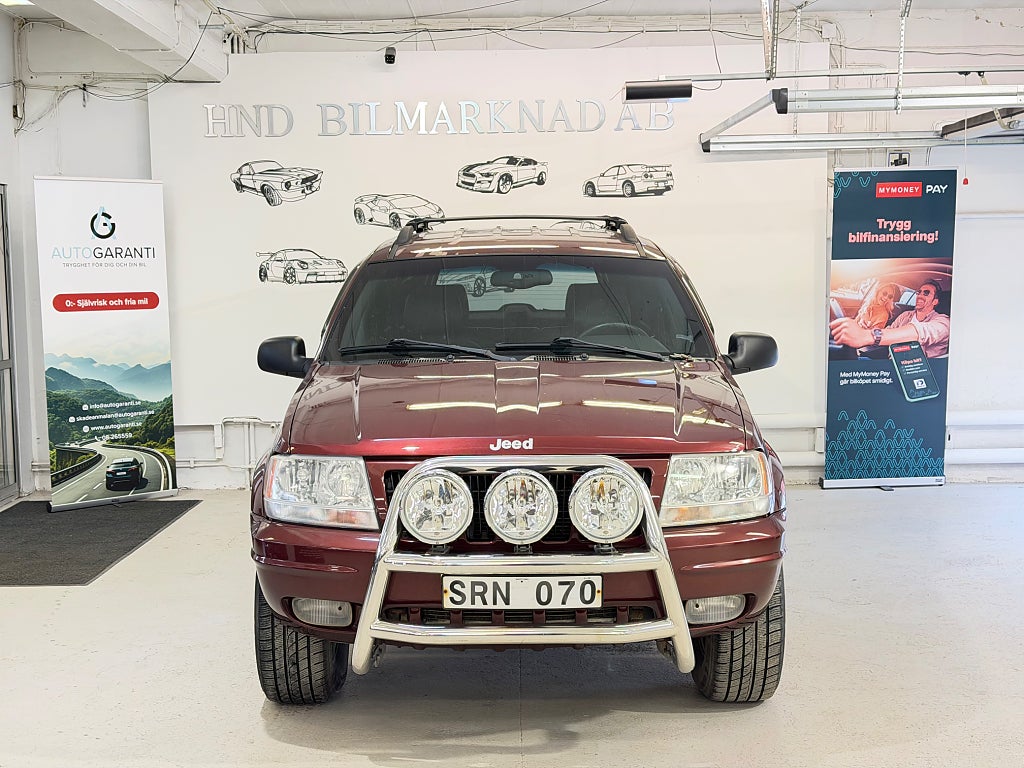 Jeep Grand Cherokee 4.7 V8 4WD Ny Servad Dragkrok Automat 220HK