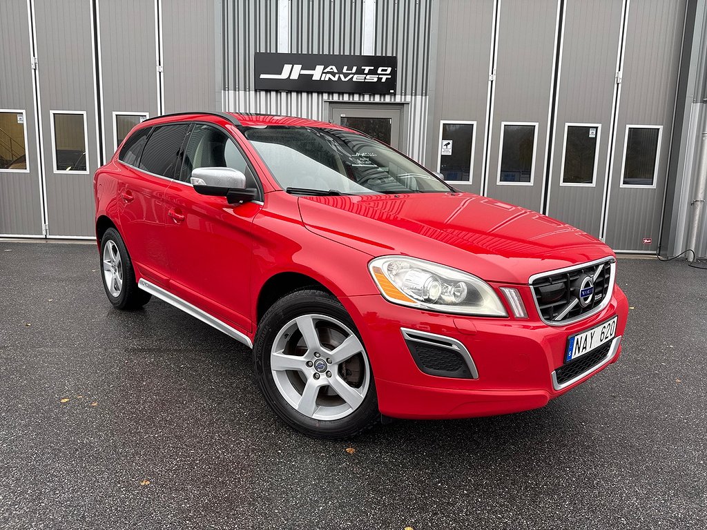 Volvo XC60 D5 215 HK AWD R-Design Svensksåld PANO VOC DRAG