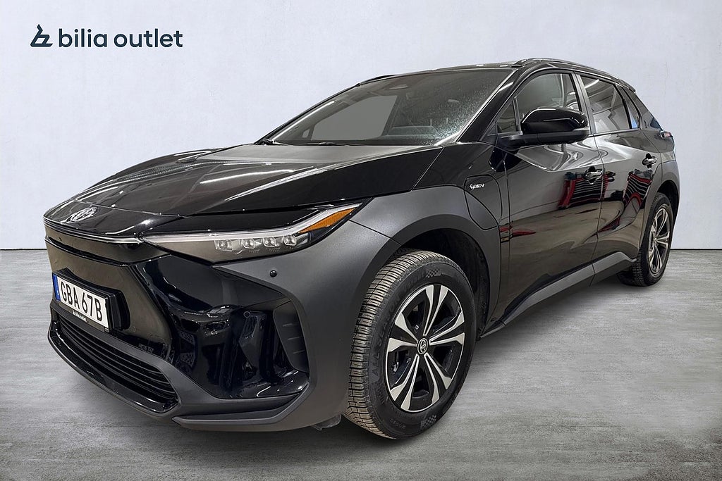 Toyota bZ4X 71.4 kWh Style / Värmepump / 360° / Navi / CarPlay