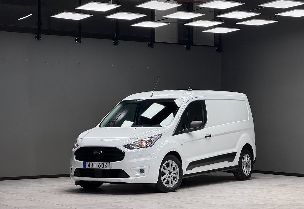 Ford transit Connect 230 LWB 1.5 / Inrett skåp / Drag