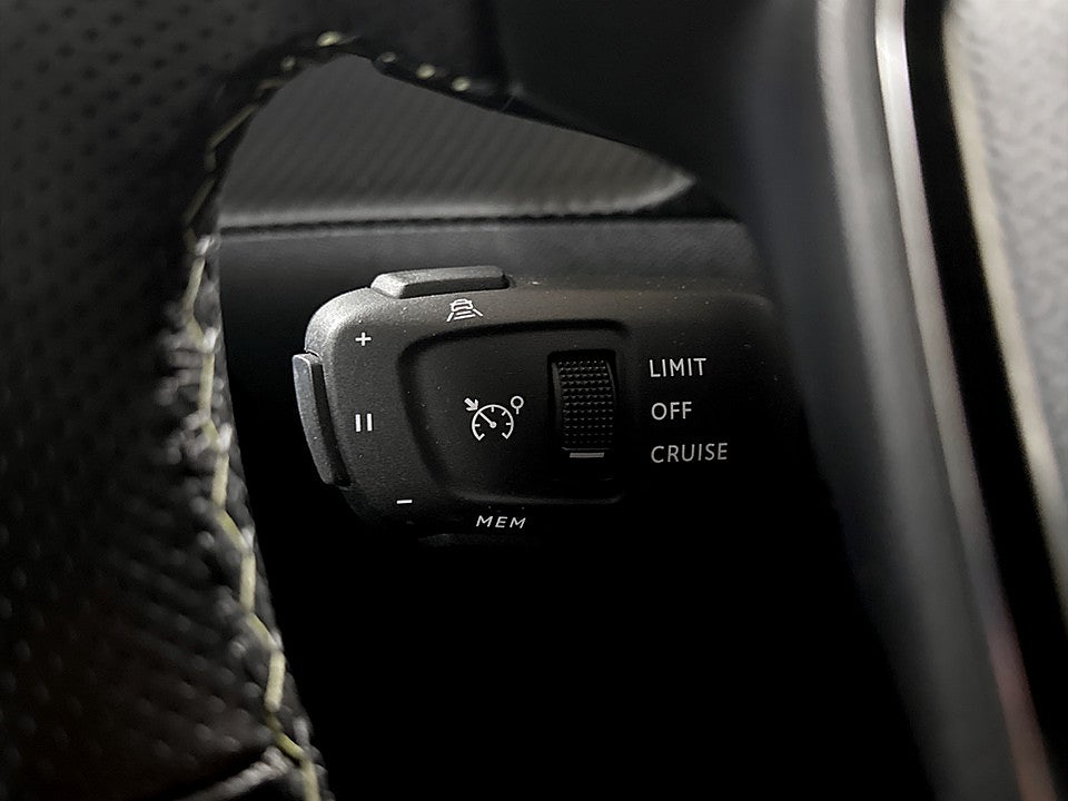 Bild på Peugeot E-208 GT 50kWh 136hk Aut NAV B-KAMERA CARPLAY