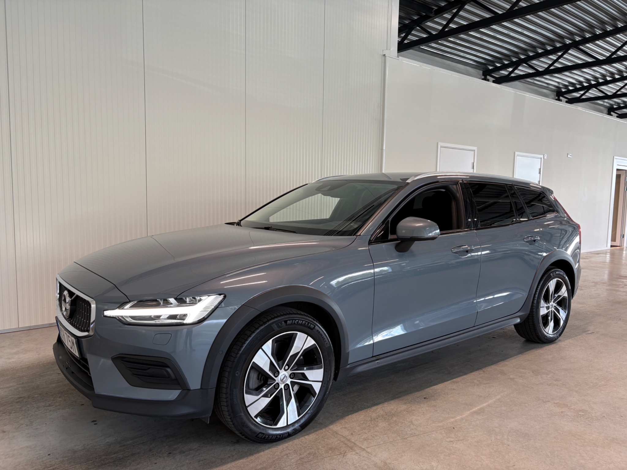 Volvo V60 Cross Country 2022, bild 4/60