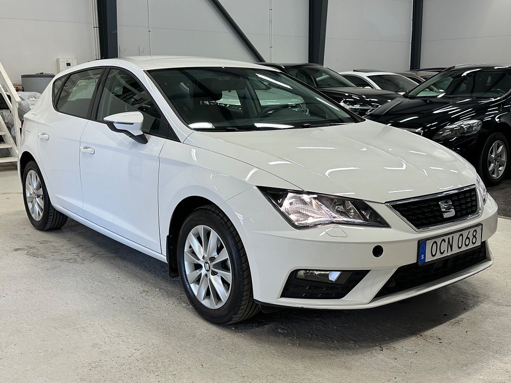 Seat Leon 1.4 TGI DSG STYLE M-VÄRM KAMERA BT FARTHÅLLARE 4700MIL*