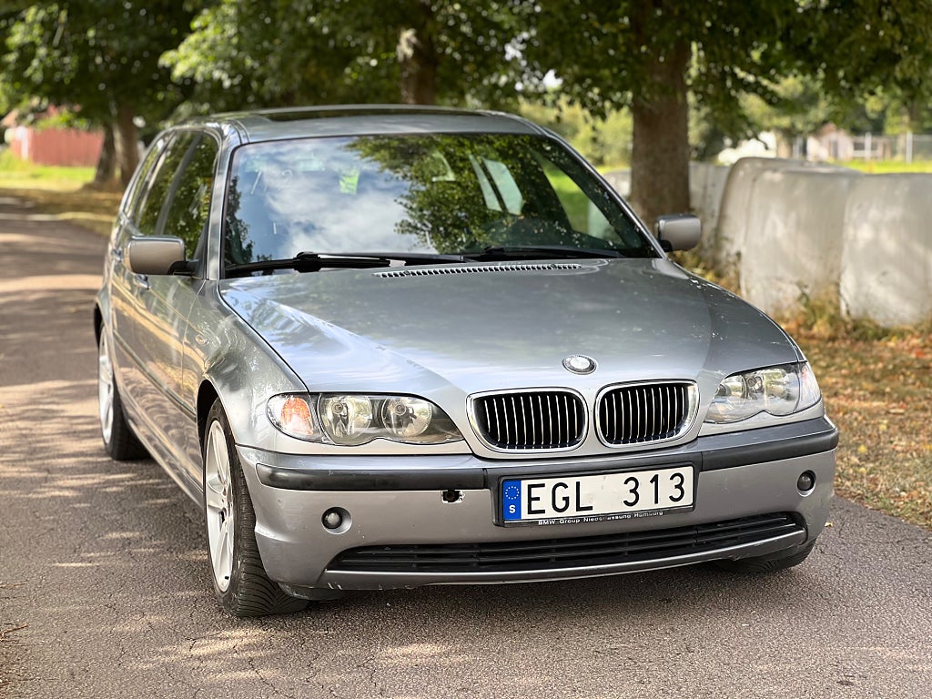 BMW 325I Touring Comfort Euro 4, Ny besiktigad, GPS, Glaslucka