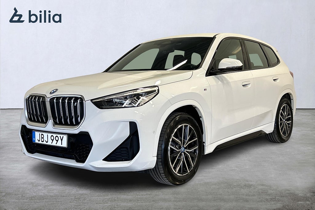 BMW iX1 xDrive30/M Sport/Drag/Backkamera/Rattvärme