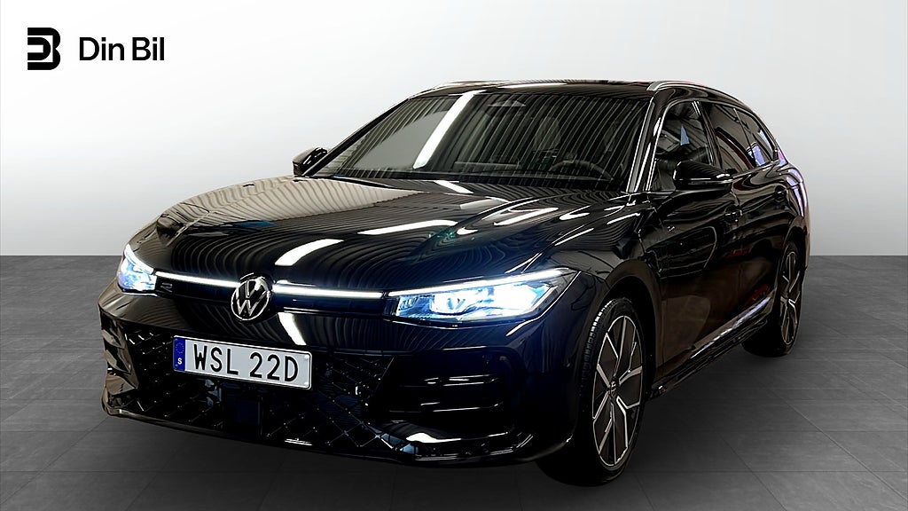 Volkswagen Passat eHybrid R-Line SWE ED. *P-LEASING* 5495kr/mån Drag Pano