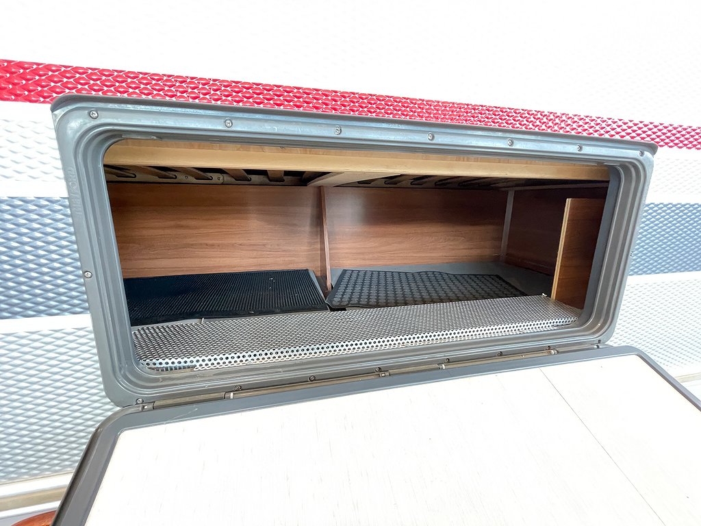 Cabby Caienna 650 / ALDE / Markis / Långbädd / Ugn - Cabby