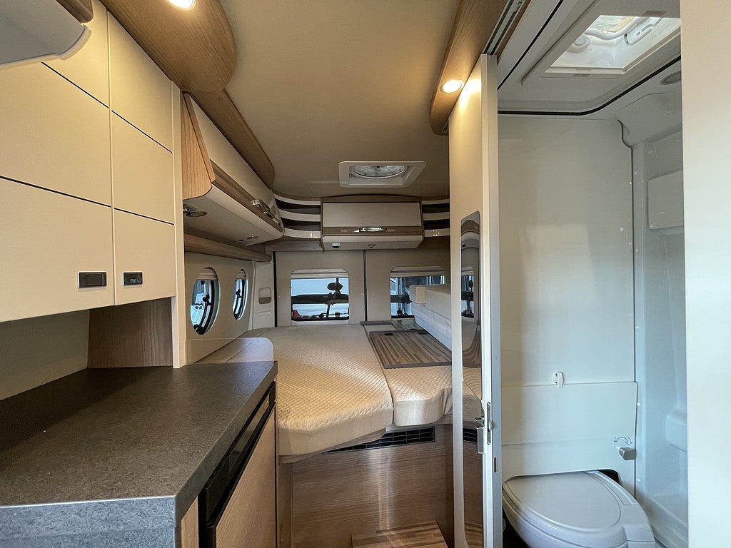 Carthago Malibu Van Charming GT Skyview 600 DB /Under 6m/4000kg totalvikt - Carthago