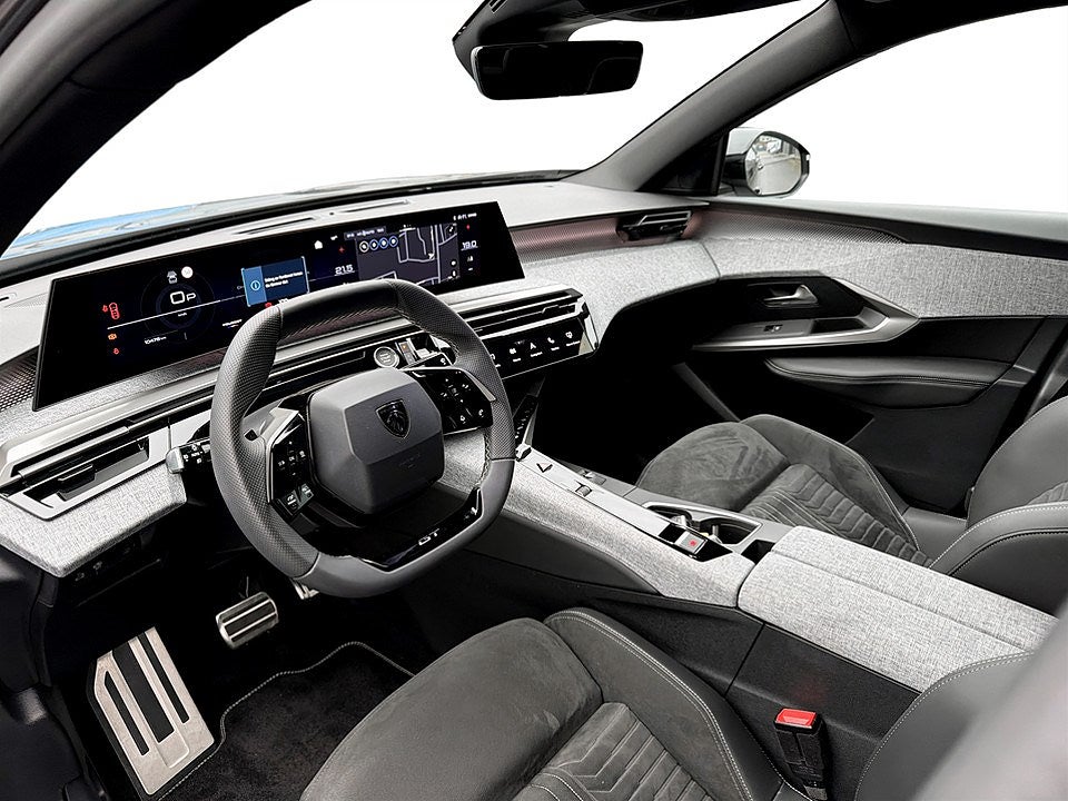 Bild på Peugeot 3008 GT Ultimate 1.2 PT 130hk Aut - B-KAMERA, NAVI