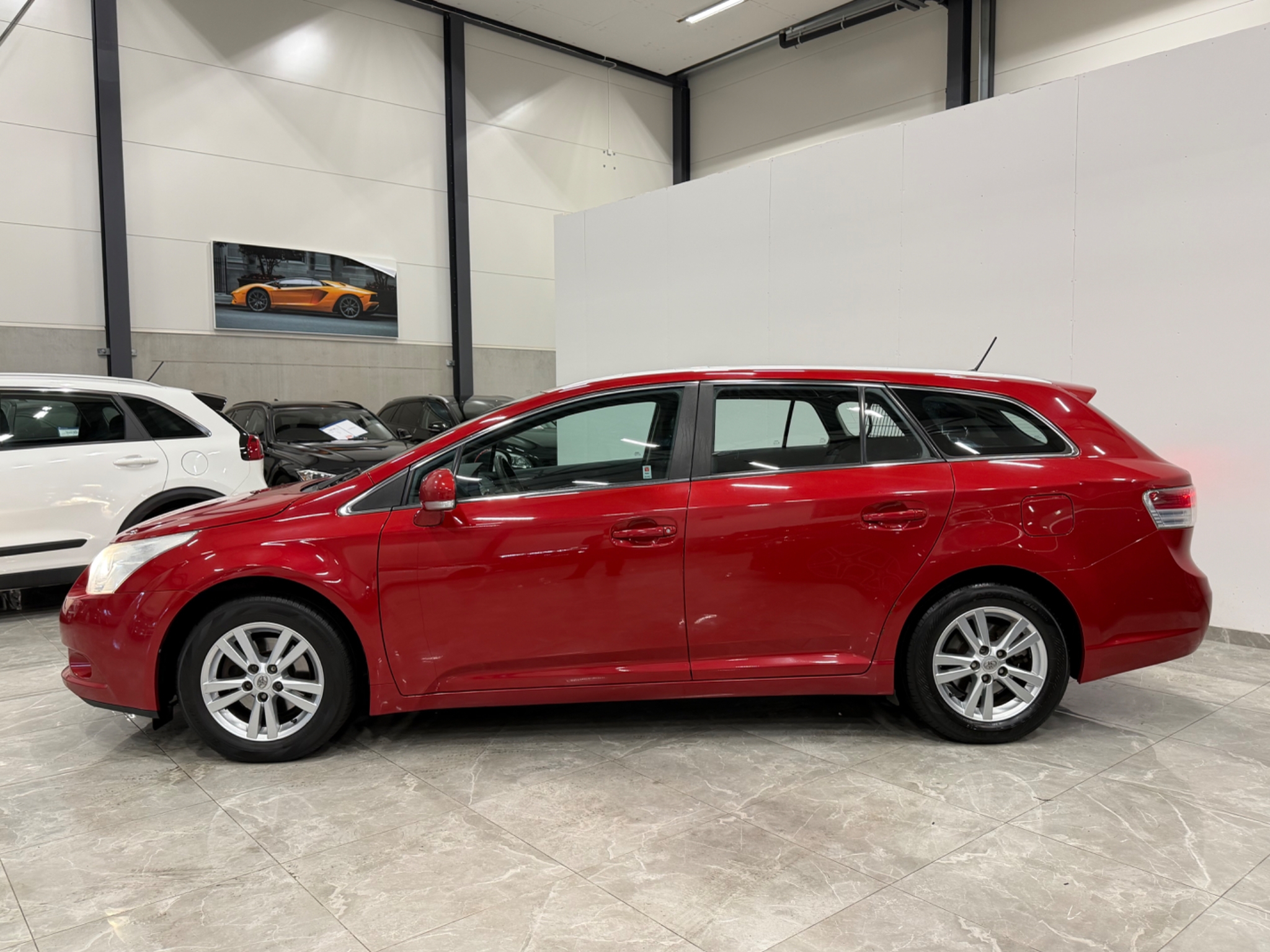 Toyota Avensis 2010, bild 5/10