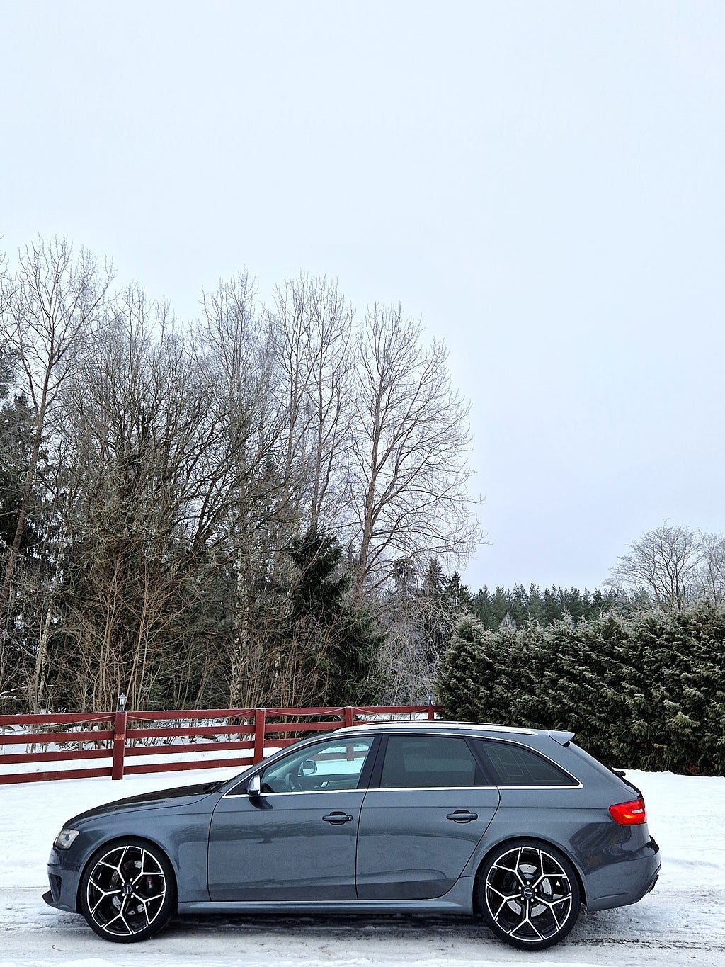 Audi RS4 Avant V8 quattro/Sv-såld -Lågmil -Finans-Byte Förslag