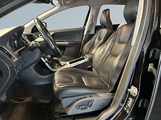 Volvo XC60 D4 AWD Aut Summum Business Edt Skinn/Dvärm/SoV/Ledramp – bild 13