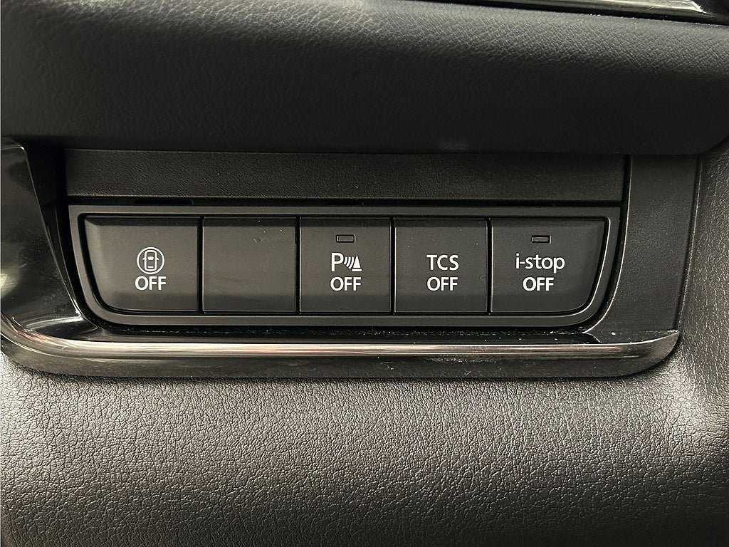 Bild på Mazda CX-30 Sky 2.0 150hk - B-KAMERA, CARPLAY