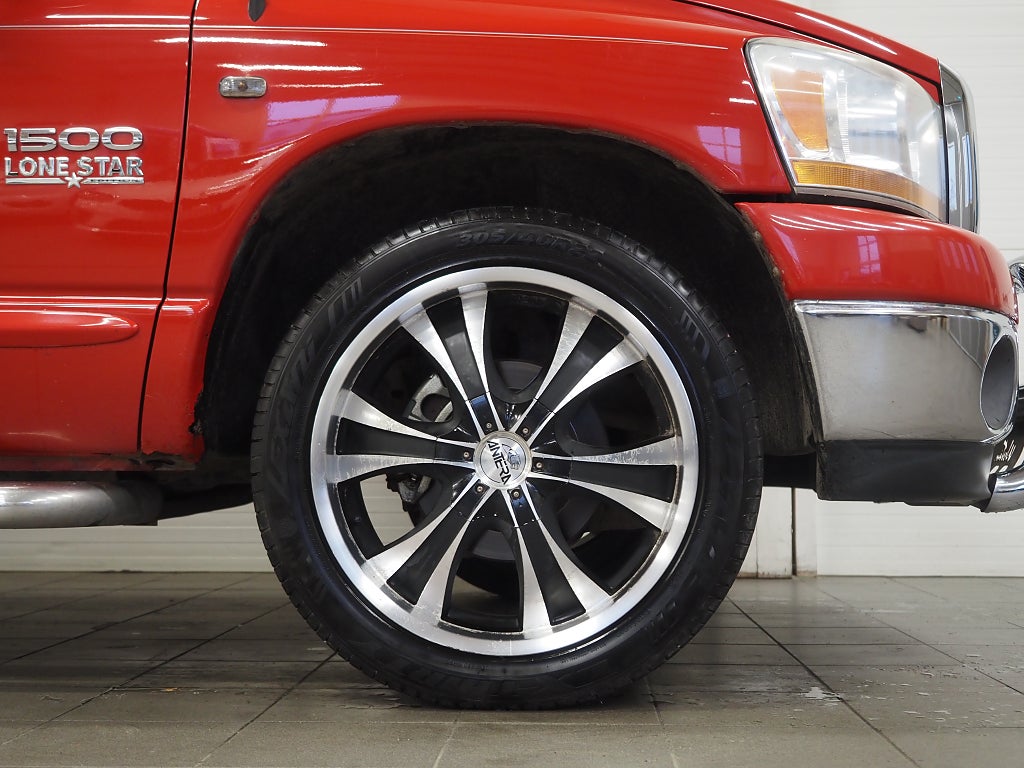 Dodge RAM 1500 Quad Cab 4.7 V8 238hk Lone Star | Dragkrok | 2006