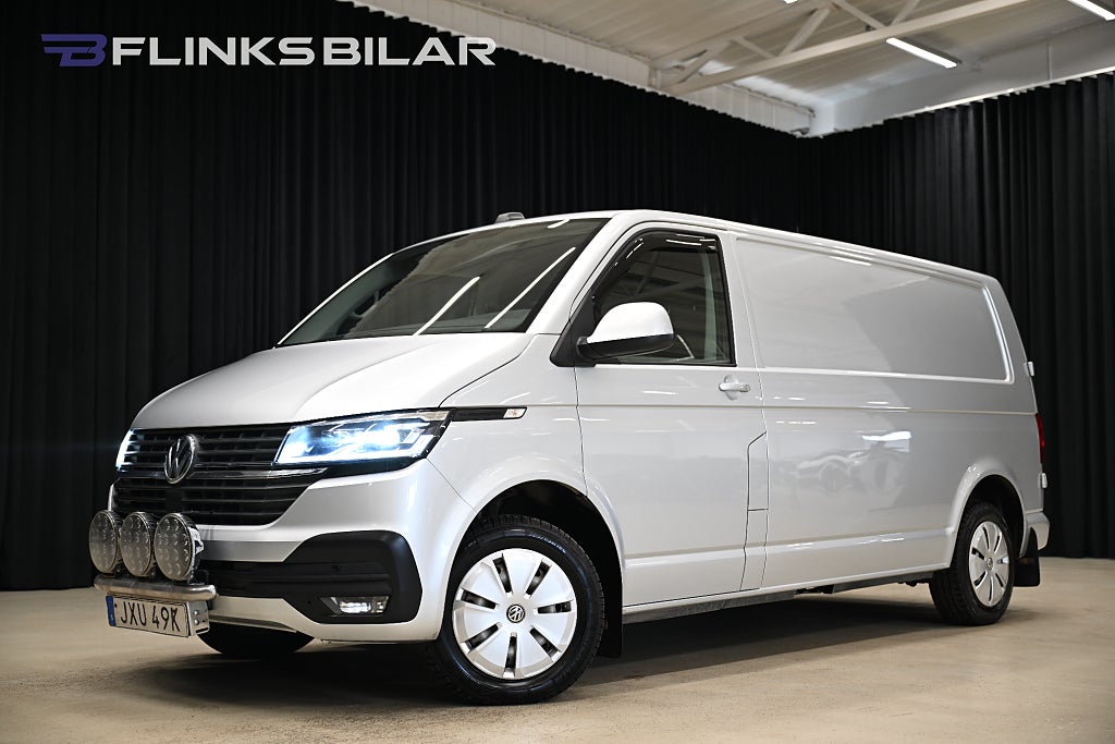 Volkswagen Transporter 4Motion DSG 150HK L2|Nedlackad|LED|Drag|Värmare|Leasbar