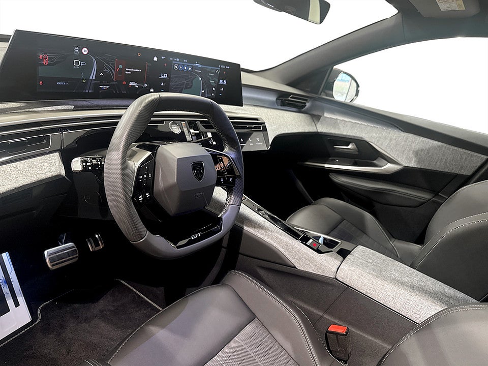 Bild på Peugeot 3008 GT Hybrid 145hk Aut B-KAMERA CARPLAY