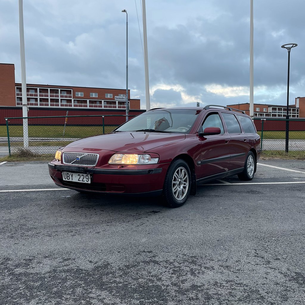 Volvo V70 2.4 Euro 4 på nätauktion