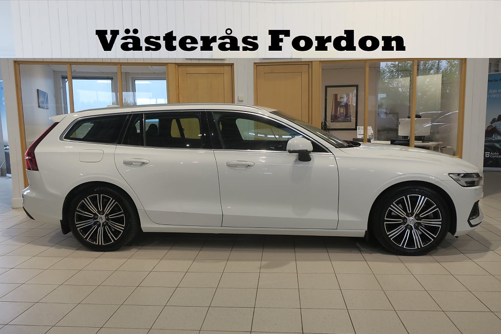 Volvo V60 Recharge T6 AWD Inscription Expression Pano VOC Navi
