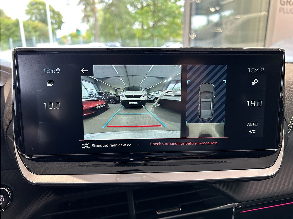 Bild på Peugeot 2008 GT 1.2 PT 130hk Aut - BACKKAMERA